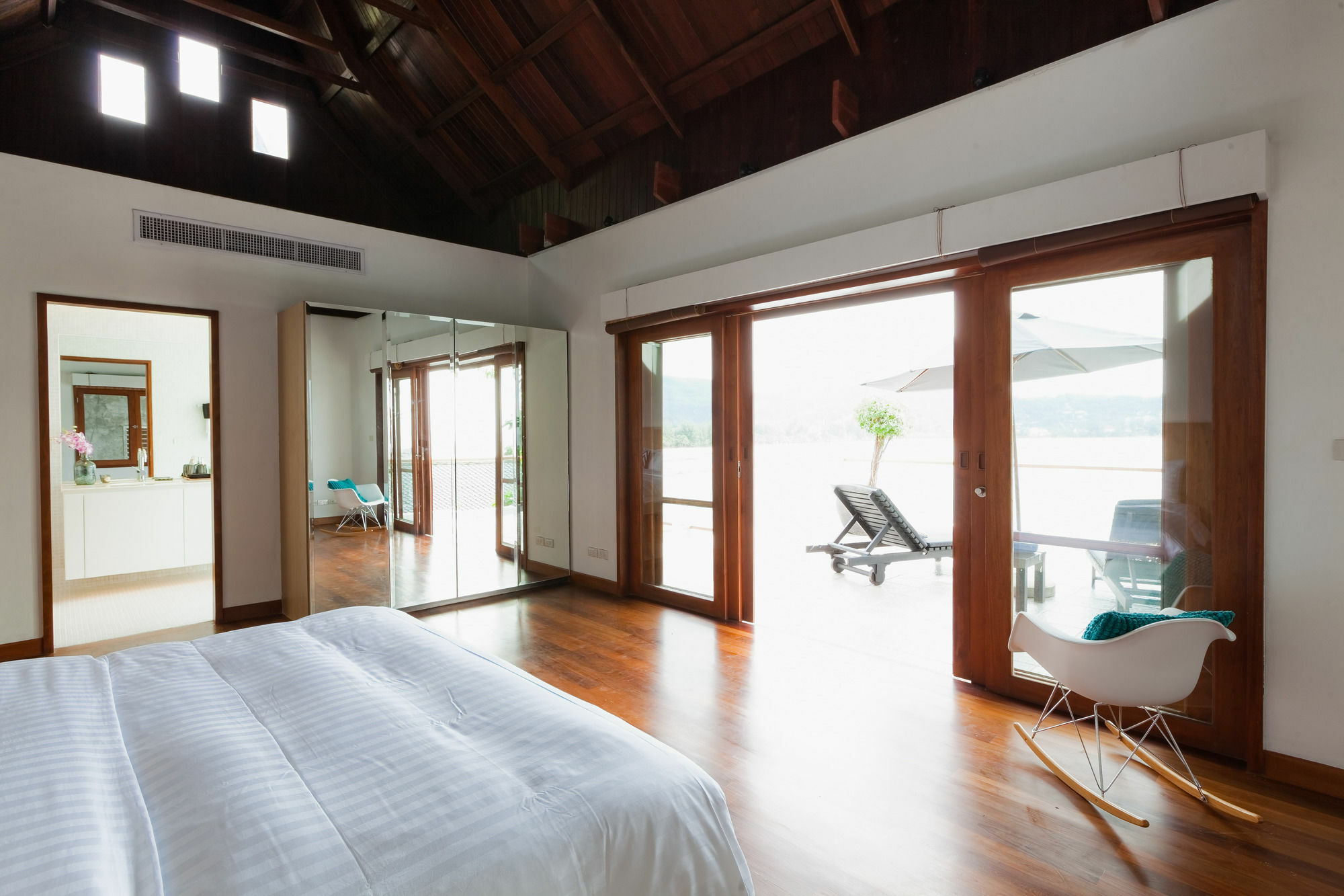 Villa Nevaeh Kamala Beach Extérieur photo